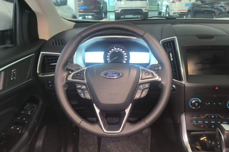 Used Ford Edge 2018 EcoBoost 245 Two-Wheel-Drive Titanium 7-Seater China V Standard Steering Wheel