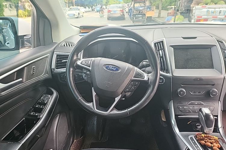 Used Ford Edge 2018 EcoBoost 245 Two-Wheel-Drive Titanium 7-Seater China V Standard Steering Wheel