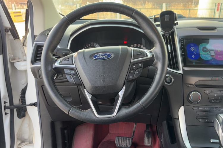 Used Ford Edge 2018 EcoBoost 245 Two-Wheel-Drive Platinum Edition 7-Seater China V Emission Standard Steering Wheel