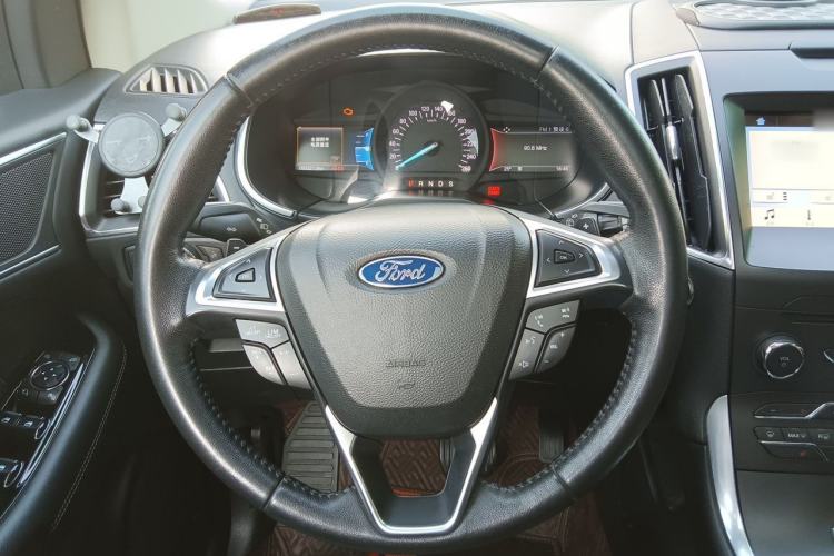 Used Ford Edge 2018 EcoBoost 245 Two-Wheel-Drive Titanium 7-Seater China V Standard Steering Wheel