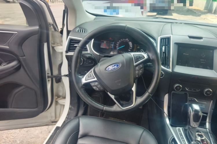 Used Ford Edge 2018 EcoBoost 245 Two-Wheel-Drive Titanium 7-Seater China VI Standard Steering Wheel