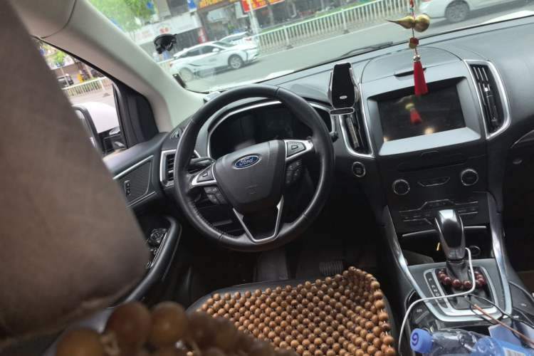 Used Ford Edge 2018 EcoBoost 245 Two-Wheel-Drive Titanium 7-Seater China V Standard Steering Wheel