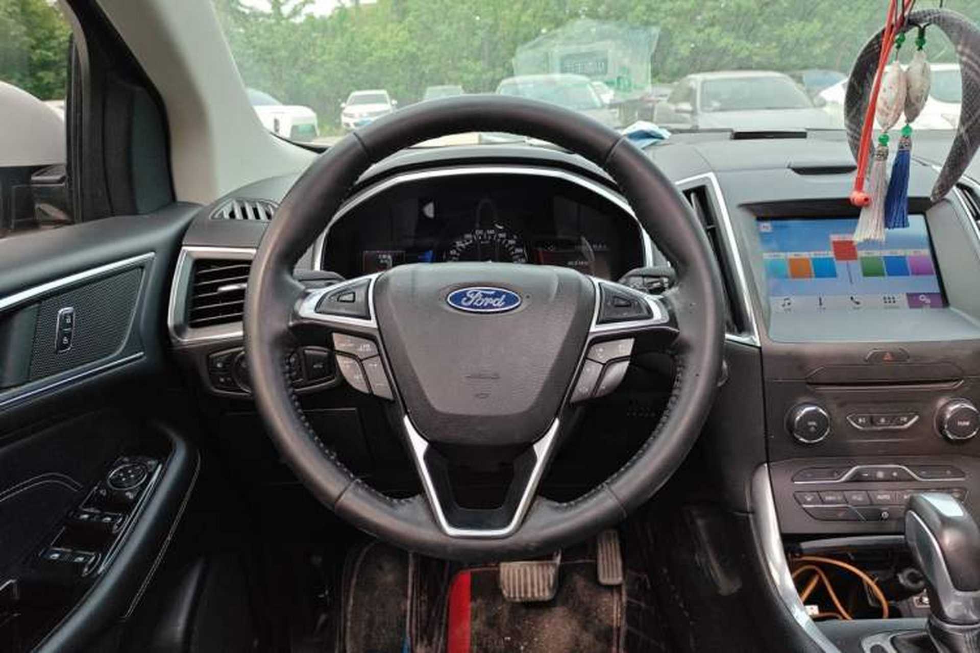 Used Ford Edge 2018 EcoBoost 245 Two-Wheel-Drive Titanium 7-Seater China V Standard Steering Wheel