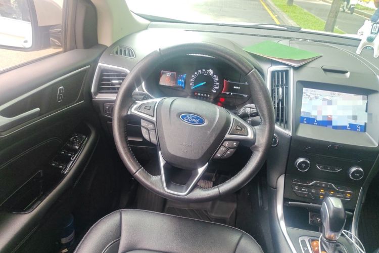 Used Ford Edge 2018 EcoBoost 245 Two-Wheel-Drive Titanium 7-Seater China VI Standard Steering Wheel