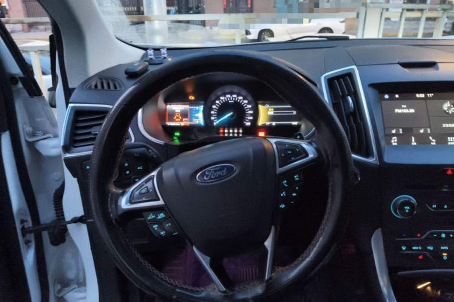 Used Ford Edge 2018 EcoBoost 245 Two-Wheel-Drive Titanium 7-Seater China VI Standard Steering Wheel