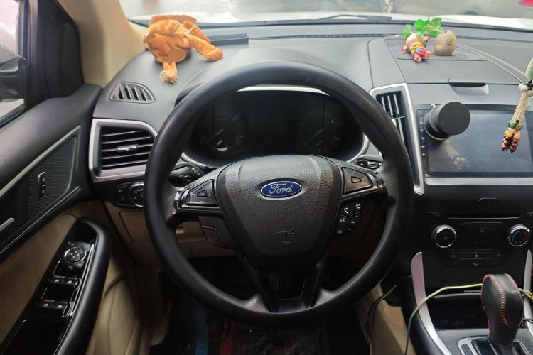 Used Ford Edge 2018 EcoBoost 245 Two-Wheel-Drive Titanium 5-Seater China V Standard Steering Wheel