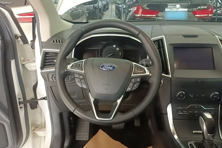 Used Ford Edge 2018 EcoBoost 245 Two-Wheel-Drive Titanium 7-Seater China V Standard Steering Wheel