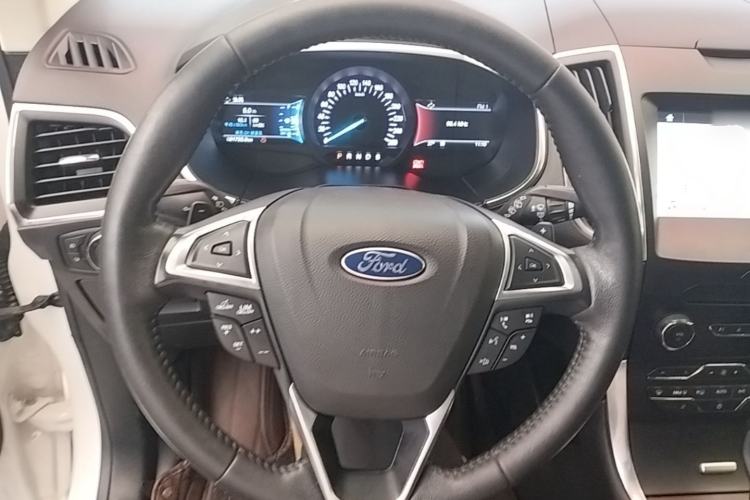 Used Ford Edge 2018 EcoBoost 245 Two-Wheel-Drive Titanium 7-Seater China V Standard Steering Wheel