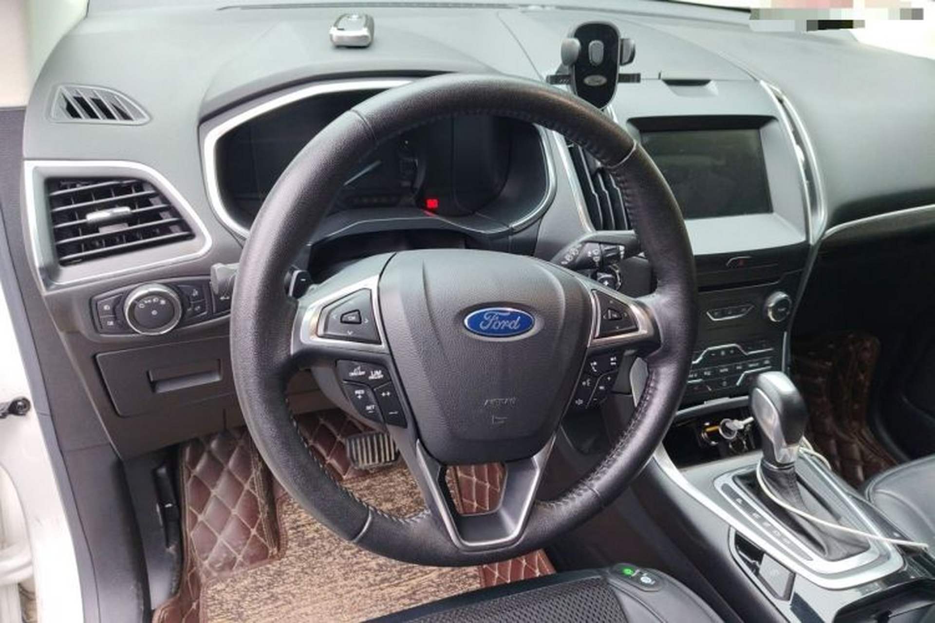 Used Ford Edge 2018 EcoBoost 245 Two-Wheel-Drive Titanium 7-Seater China V Standard Steering Wheel