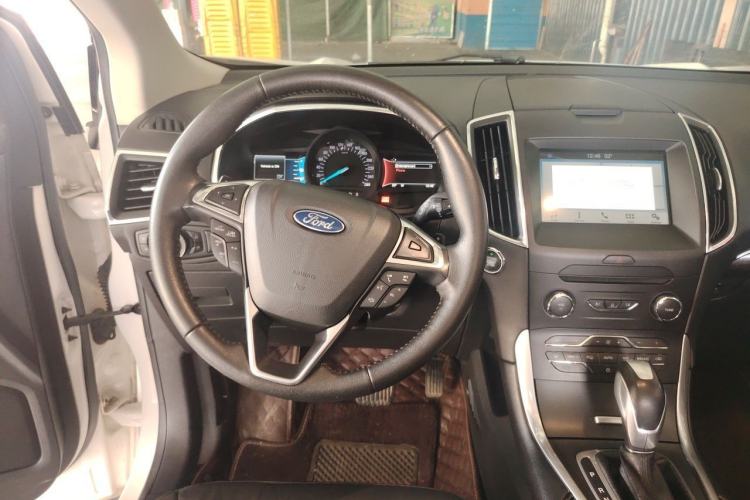 Used Ford Edge 2018 EcoBoost 245 Two-Wheel-Drive Titanium 7-Seater China V Standard Steering Wheel