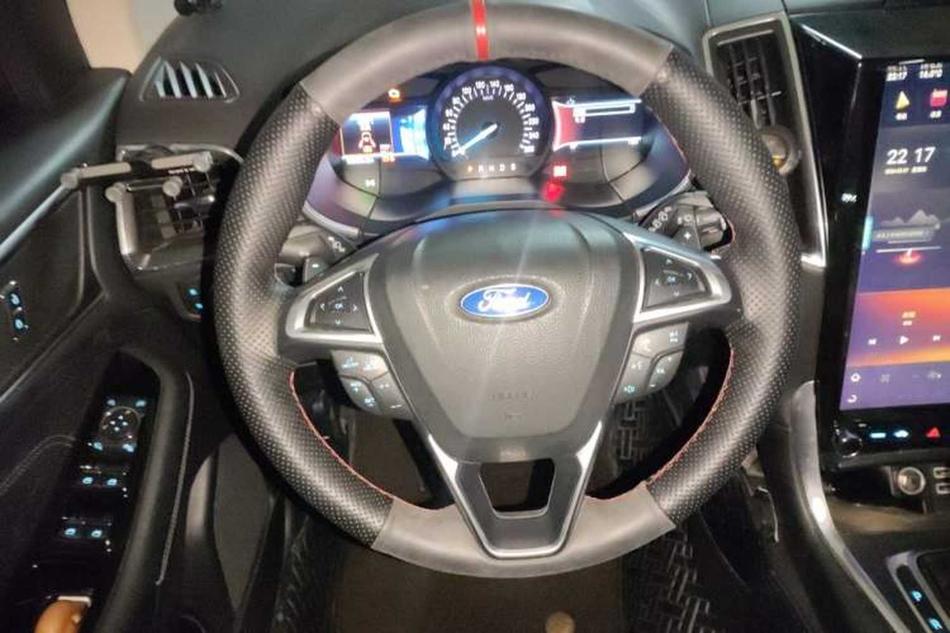 Used Ford Edge 2018 EcoBoost 245 Two-Wheel-Drive Titanium 7-Seater China V Standard Steering Wheel