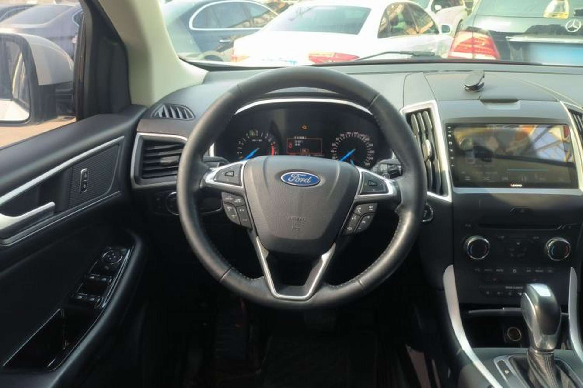 Used Ford Edge 2018 EcoBoost 245 Two-Wheel-Drive Platinum Edition 7-Seater China V Emission Standard Steering Wheel