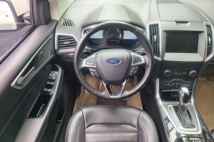 Used Ford Edge 2018 EcoBoost 245 Two-Wheel-Drive Titanium 7-Seater China V Standard Steering Wheel