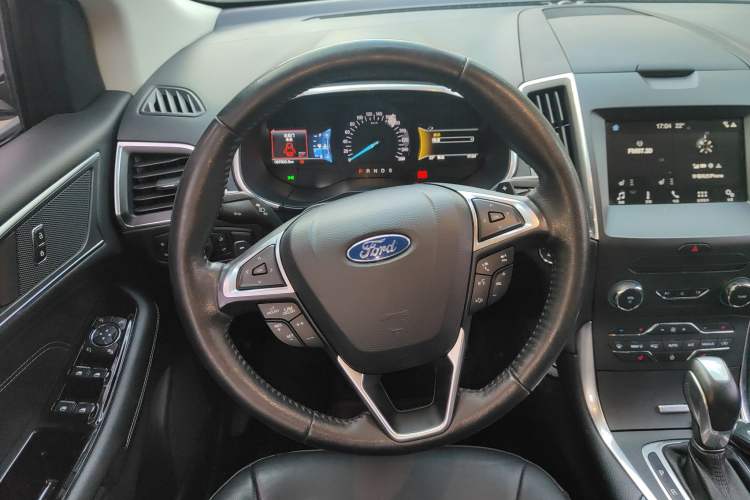 Used Ford Edge 2018 EcoBoost 245 Two-Wheel-Drive Titanium 7-Seater China V Standard Steering Wheel