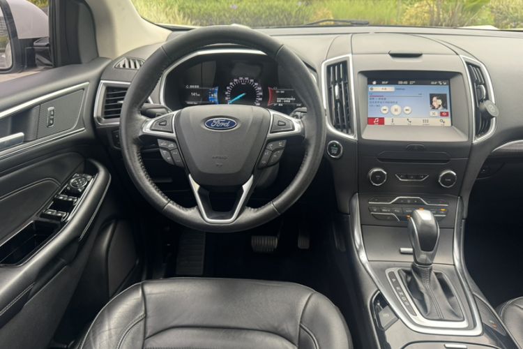 Used Ford Edge 2018 EcoBoost 245 Two-Wheel-Drive Titanium 7-Seater China V Standard Steering Wheel