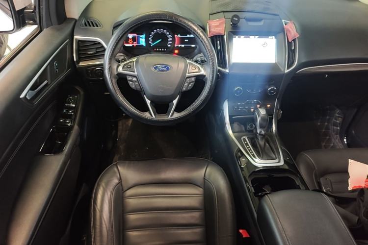 Used Ford Edge 2018 EcoBoost 245 Two-Wheel-Drive Titanium 7-Seater China V Standard Steering Wheel