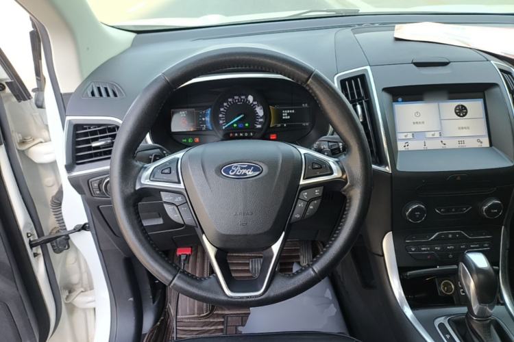 Used Ford Edge 2018 EcoBoost 245 Two-Wheel-Drive Titanium 7-Seater China V Standard Steering Wheel