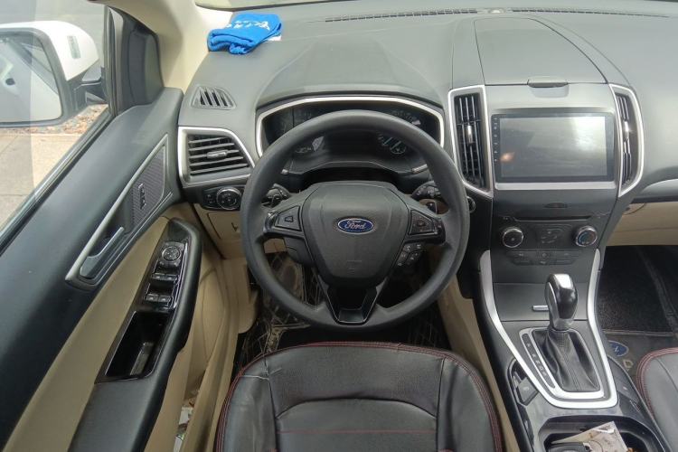 Used Ford Edge 2018 EcoBoost 245 Two-Wheel-Drive Titanium 5-Seater China V Standard Steering Wheel