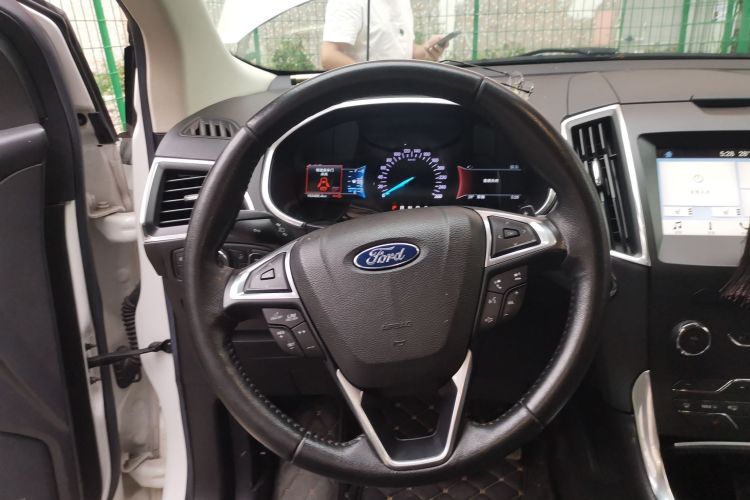 Used Ford Edge 2018 EcoBoost 245 Two-Wheel-Drive Titanium 7-Seater China V Standard Steering Wheel