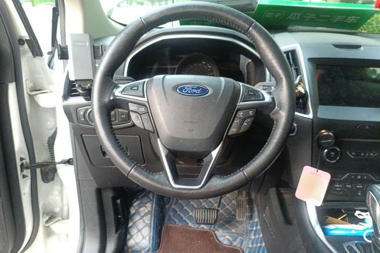 Used Ford Edge 2018 EcoBoost 245 Two-Wheel-Drive Titanium 7-Seater China V Standard Steering Wheel