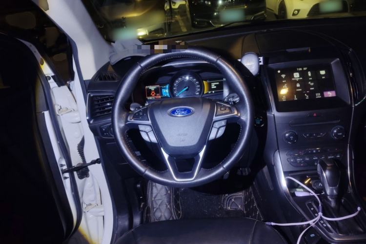 Used Ford Edge 2018 EcoBoost 245 Two-Wheel-Drive Titanium 7-Seater China V Standard Steering Wheel