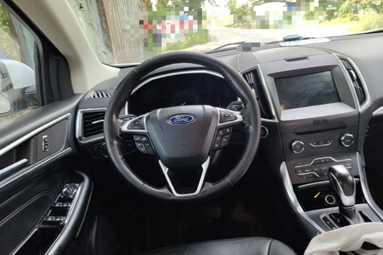 Used Ford Edge 2018 EcoBoost 245 Two-Wheel-Drive Titanium 7-Seater China VI Standard Steering Wheel