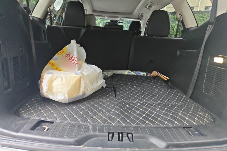 Used Ford Edge 2018 EcoBoost 245 Two-Wheel-Drive Titanium 7-Seater China V Standard Trunk