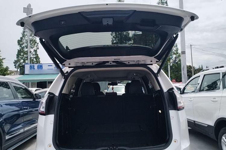 Used Ford Edge 2018 EcoBoost 245 Two-Wheel-Drive Titanium 7-Seater China VI Standard Trunk