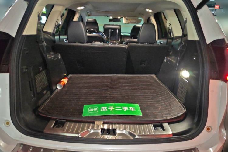 Used Ford Edge 2018 EcoBoost 245 Two-Wheel-Drive Titanium 7-Seater China V Standard Trunk