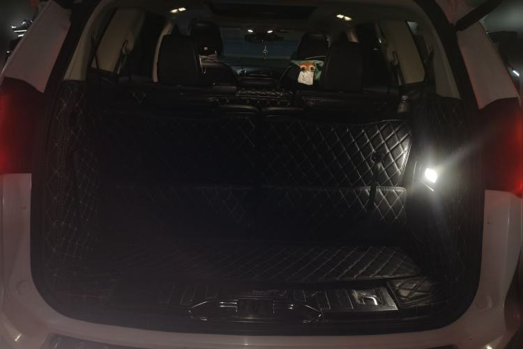 Used Ford Edge 2018 EcoBoost 245 Two-Wheel-Drive Titanium 7-Seater China V Standard Trunk