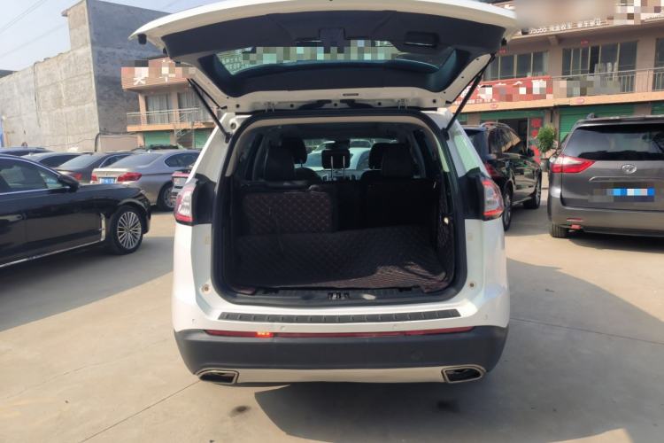 Used Ford Edge 2018 EcoBoost 245 Two-Wheel-Drive Platinum Edition 7-Seater China V Emission Standard Trunk
