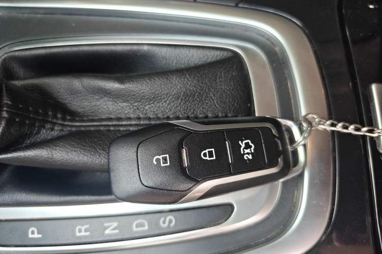 Used Ford Edge 2018 EcoBoost 245 4x4 Titanium Plus 7-Seater China V Standard Vehicle Key