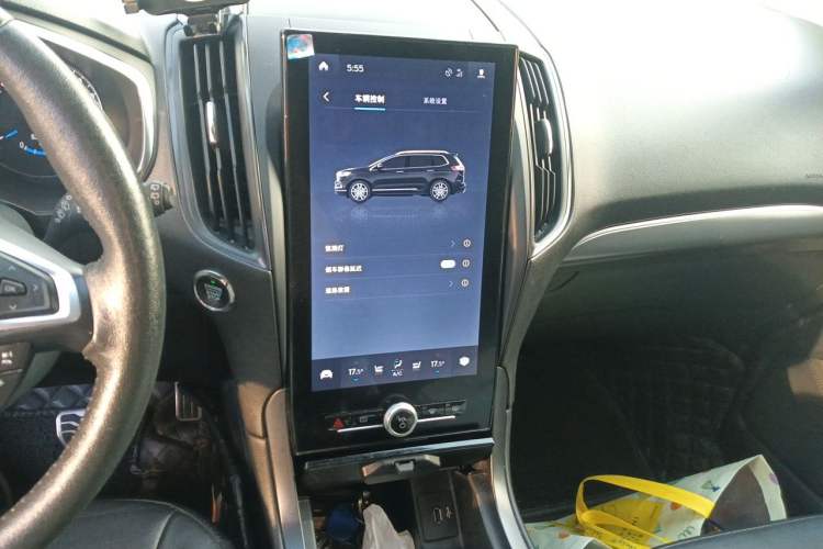 Used Ford Edge 2020 EcoBoost 245 Two-Wheel Drive Titanium 7-Seater Audio And AC Panel