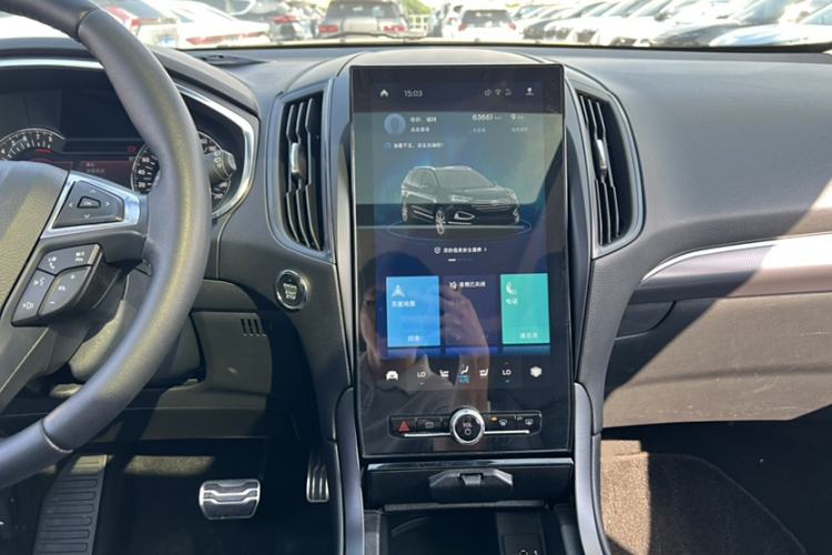 Used Ford Edge 2020 EcoBoost 245 Two-Wheel Drive Titanium 7-Seater Audio And AC Panel