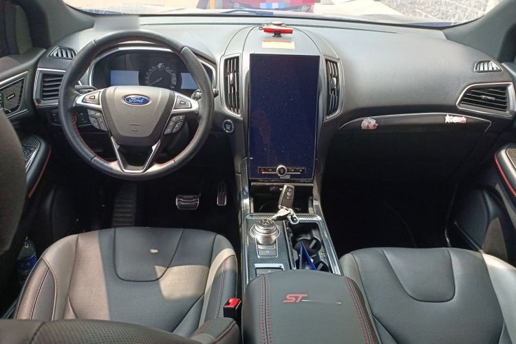 Used Ford Edge 2020 EcoBoost 245 4x4 ST-Line 7-Seater Center Console