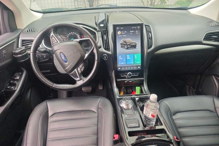 Used Ford Edge 2020 EcoBoost 245 Two-Wheel-Drive Platinum Edition 5 Seats Center Console