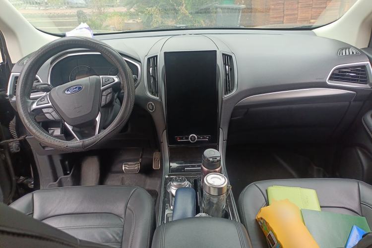 Used Ford Edge 2020 EcoBoost 245 Two-Wheel Drive Titanium 7-Seater Center Console
