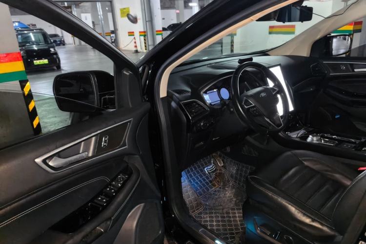 Used Ford Edge 2020 EcoBoost 245 Two-Wheel Drive Titanium 7-Seater Driver Seat