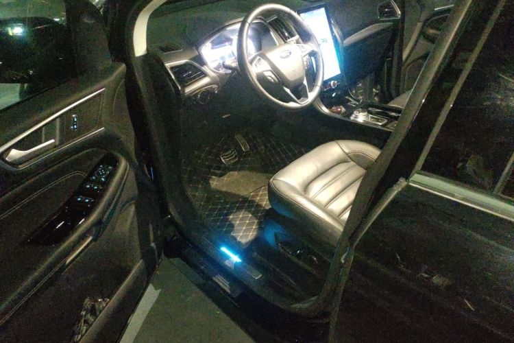 Used Ford Edge 2020 EcoBoost 245 Two-Wheel Drive Titanium 7-Seater Driver Seat