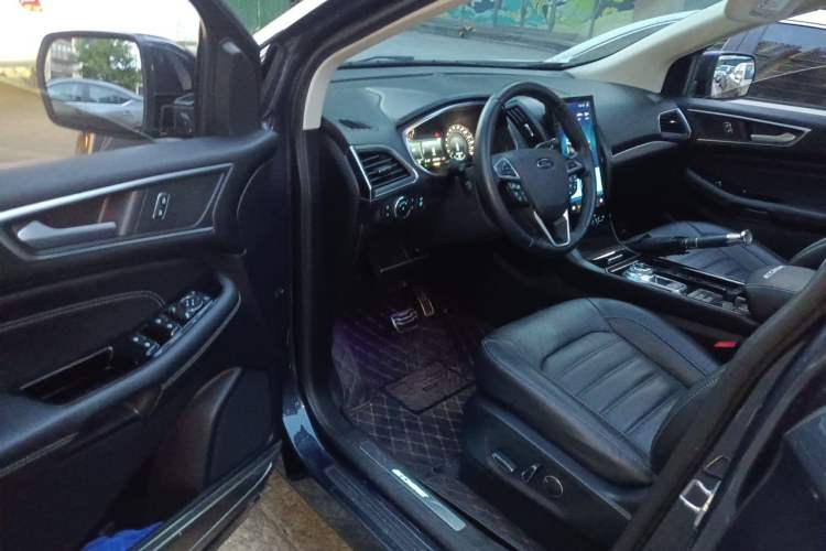 Used Ford Edge 2020 EcoBoost 245 Two-Wheel Drive Titanium 7-Seater Driver Seat
