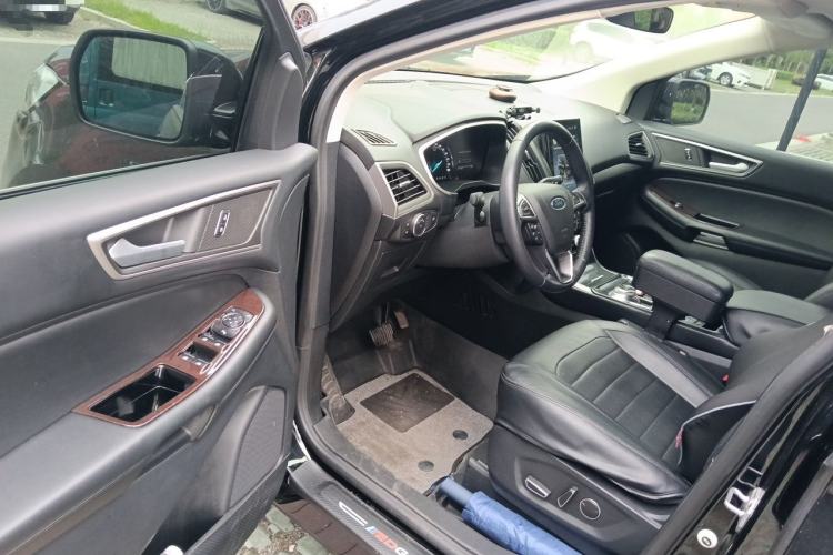 Used Ford Edge 2020 EcoBoost 245 Two-Wheel-Drive Platinum Edition 5 Seats Driver Seat