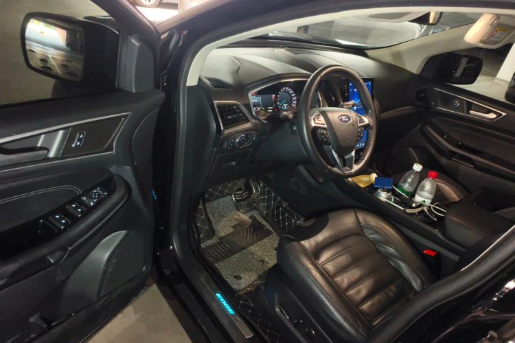 Used Ford Edge 2020 EcoBoost 245 Two-Wheel Drive Titanium 7-Seater Driver Seat