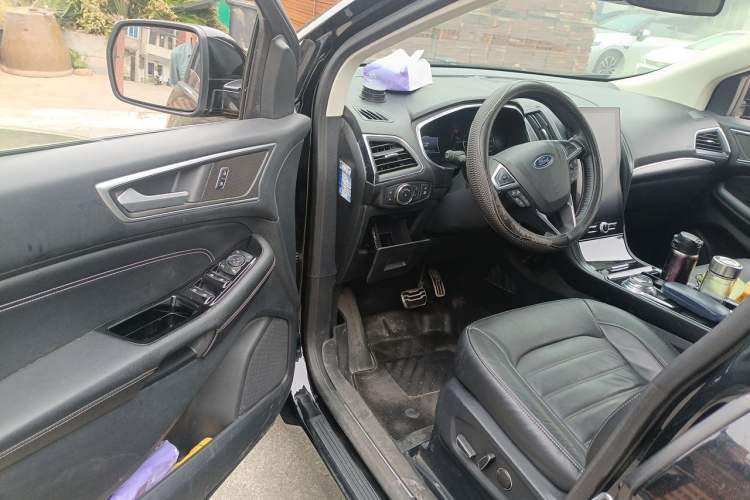 Used Ford Edge 2020 EcoBoost 245 Two-Wheel Drive Titanium 7-Seater Driver Seat