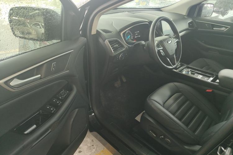 Used Ford Edge 2020 EcoBoost 245 Two-Wheel-Drive Platinum Edition 5 Seats Driver Seat