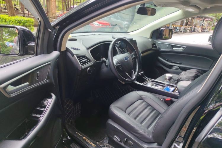 Used Ford Edge 2020 EcoBoost 245 Two-Wheel-Drive Platinum Edition 5 Seats Driver Seat