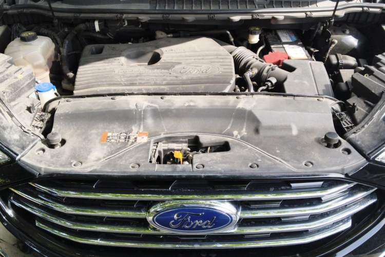 Used Ford Edge 2020 EcoBoost 245 Two-Wheel Drive Titanium 7-Seater Engine Bay