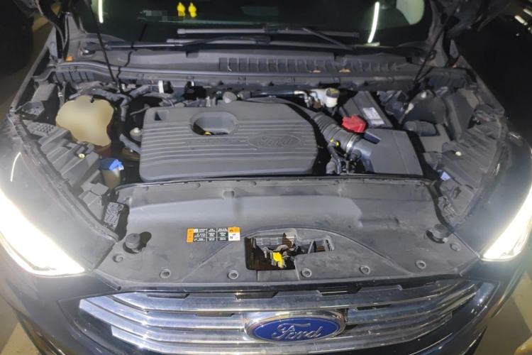 Used Ford Edge 2020 EcoBoost 245 Two-Wheel Drive Titanium 7-Seater Engine Bay