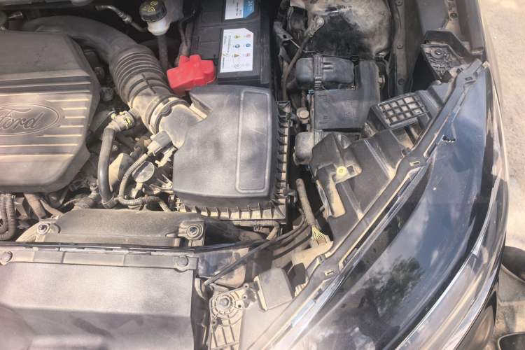 Used Ford Edge 2020 EcoBoost 245 Two-Wheel Drive Titanium 7-Seater Engine Bay Left