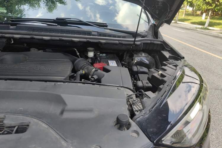 Used Ford Edge  Engine Bay Left