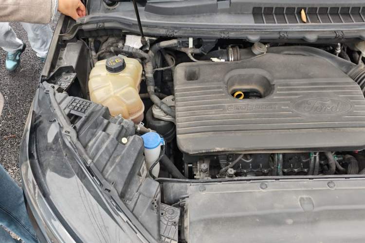 Used Ford Edge 2020 EcoBoost 245 4x4 ST-Line 7-Seater Engine Bay Right